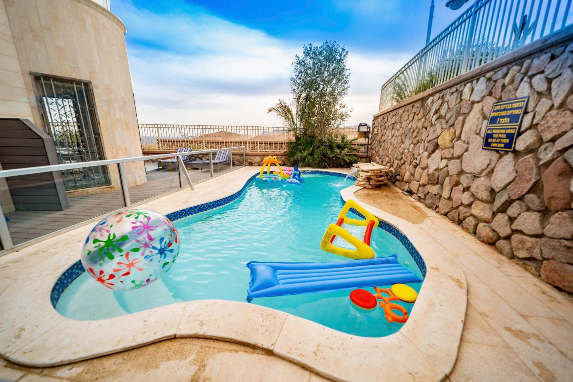 Yalarent Oasis Garden With Private Pool Lägenhet Eilat Exteriör bild